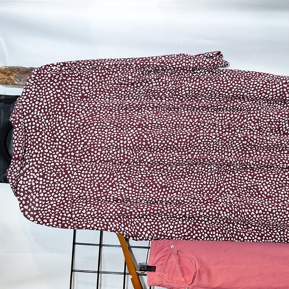 PLUS SIZED 2 piece bundle. - Picture 6 of 11